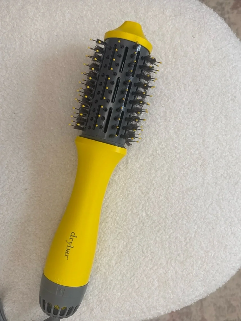 Drybar The Single Shot Round Blow-Dryer Brush in Yellow and Gray